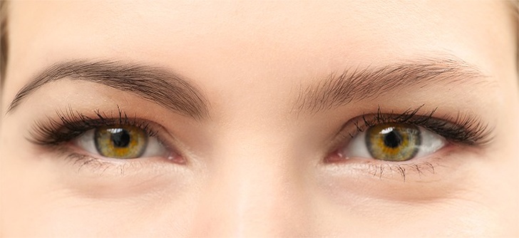12 Essential Makeup Tips That Make You Look Younger