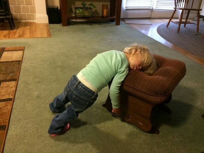 21 Hilarious Pics That Prove People Can Sleep Anywhere