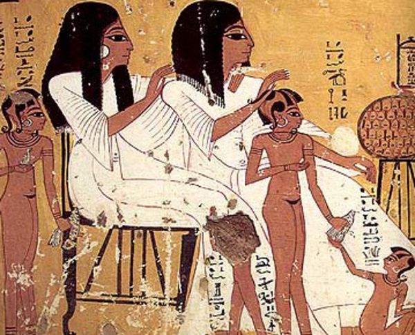 10 Curious Facts About Ancient Women in History