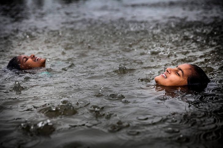 Photographer Captures the Character of Bangladesh in Emotional Portraits